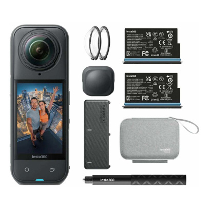 Экшн-камера Insta 360 X5 Essentials Bundle