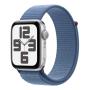 Apple Watch SE (2023), 44 мм корпус из алюминия цвета «Silver», ремешок Sport Loop цвета «Winter Blue»
